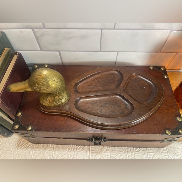 Vintage Wood Valet Tray with Brass Duck Head. - Picture 4 of 11